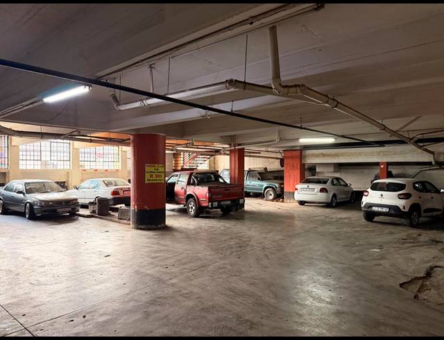 8,000M² APARTMENT BLOCK FOR SALE IN NEW DOORNFONTEIN